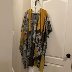 Do Everything With Love Shawl